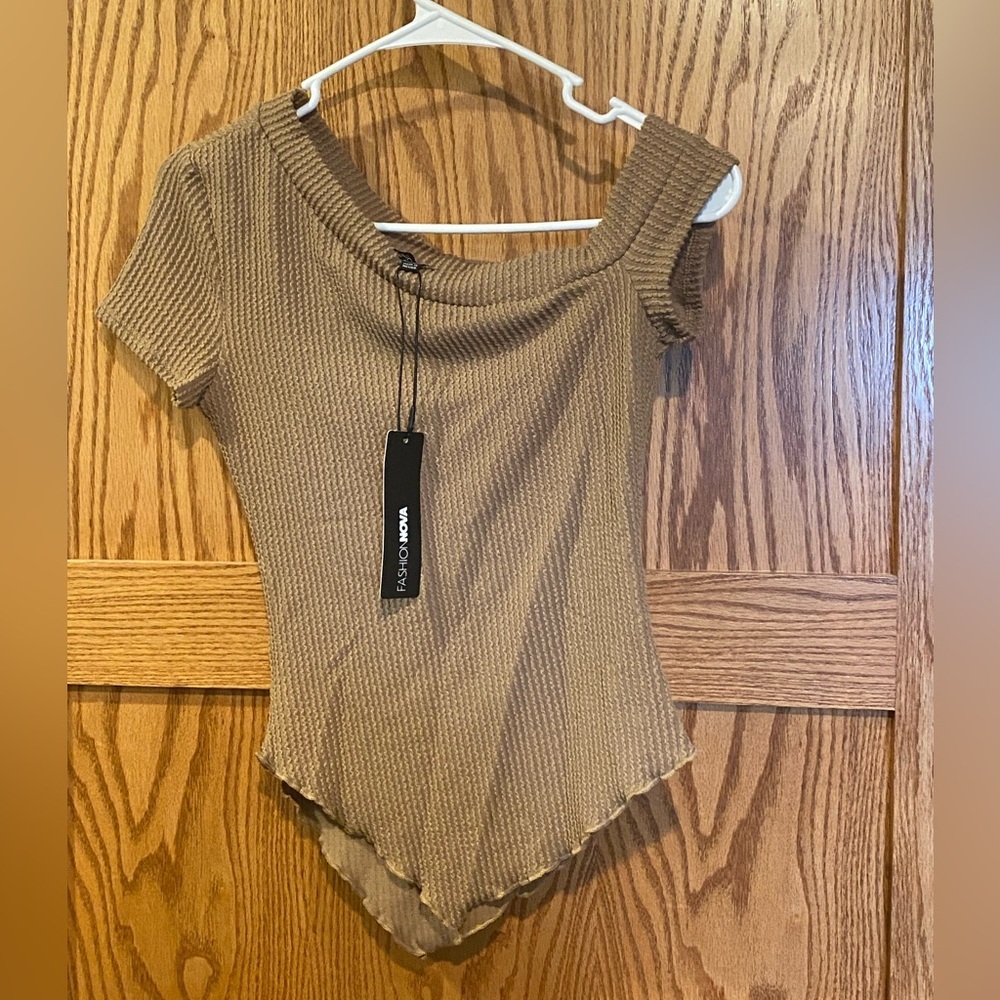 Fashion Nova Ribbed Tan Off-Shoulder Top Small NWT